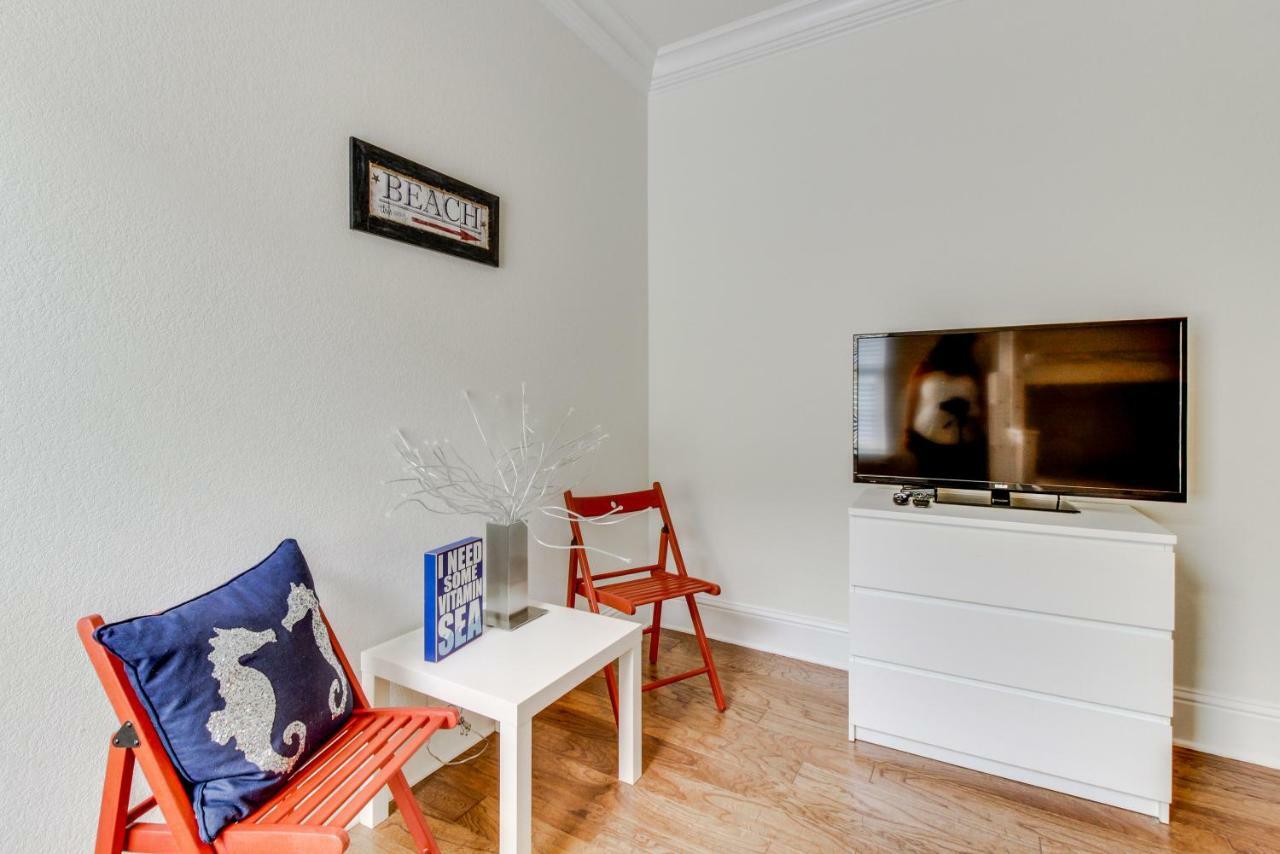 Miramar Beach Villa Ντέστιν Εξωτερικό φωτογραφία